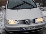 Volkswagen Sharan foto 1