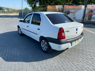 Dacia Logan foto 3