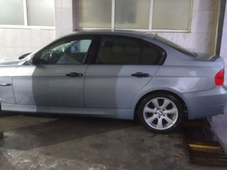 BMW 3 Series foto 2