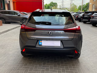 Lexus UX foto 10