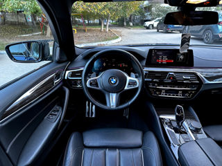 BMW 5 Series foto 10