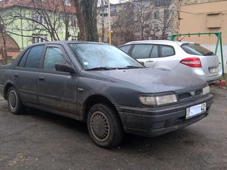 Nissan Sunny foto 3