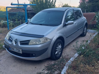 Renault Megane foto 2