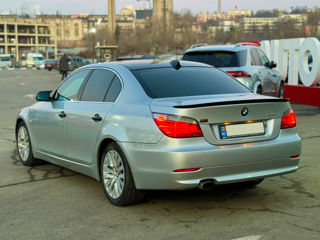 BMW 5 Series foto 9