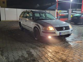 Volkswagen Passat foto 2