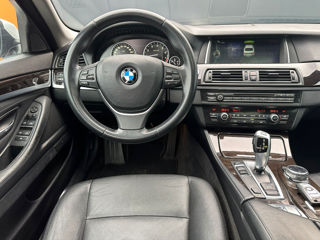 BMW 5 Series foto 10