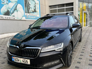 Skoda Superb foto 1