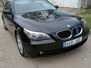 BMW 5 Series foto 4