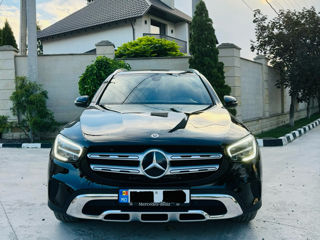 Mercedes GLC foto 8