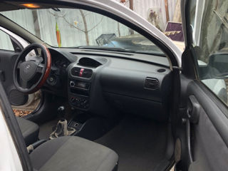 Opel Corsa foto 5