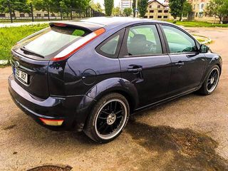 Ford Focus foto 2