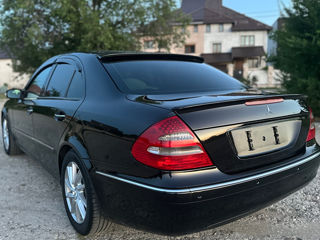 Mercedes E-Class foto 6