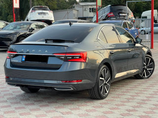 Skoda Superb foto 4