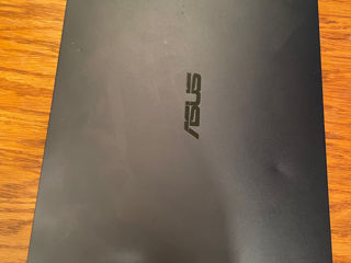 Asus ExpertBook foto 4