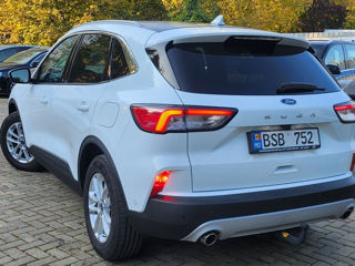 Ford Kuga foto 2