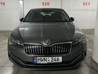 Skoda Superb foto 2