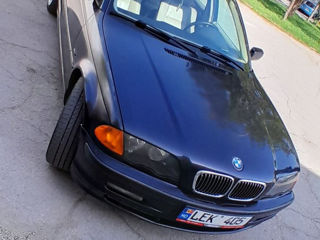 BMW 3 Series Touring foto 6