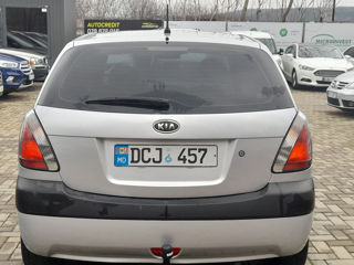 KIA Rio foto 9