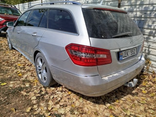 Mercedes E-Class Wagon