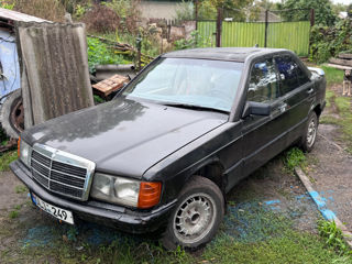 Mercedes 190 foto 2