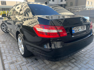 Mercedes E-Class foto 2