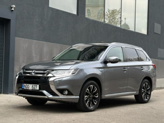 Mitsubishi Outlander foto 3