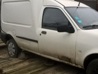 Ford Courier foto 2