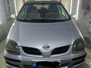 Nissan Almera foto 2