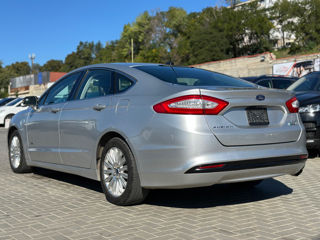 Ford Fusion foto 4