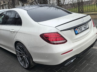 Mercedes E-Class foto 9