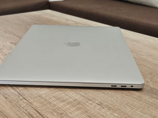 Macbook Pro 15 2018 (i7 8x 4.10Ghz, 32Gb, 1Tb, Radeon Pro 555 2Gb) foto 10