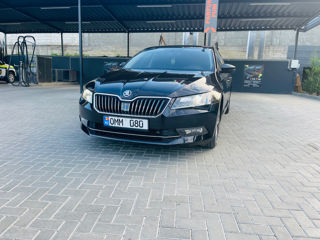 Skoda Superb foto 5