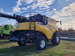 New Holland CR 8.90 din 2019 foto 5