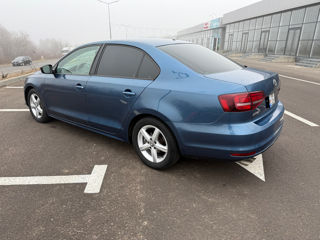 Volkswagen Jetta foto 7