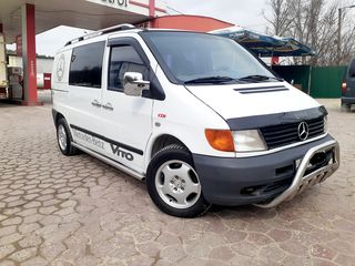 Mercedes Vito foto 2