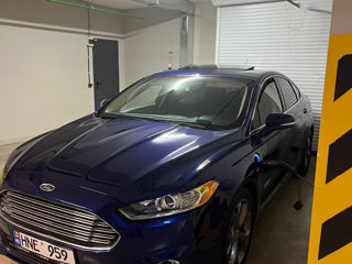 Ford Fusion foto 1