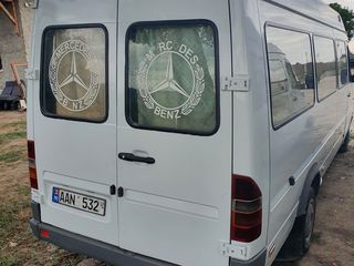 Mercedes sprinter foto 2