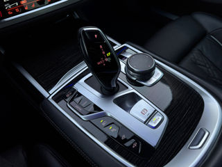 BMW 7 Series foto 14