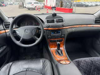 Mercedes E-Class foto 8