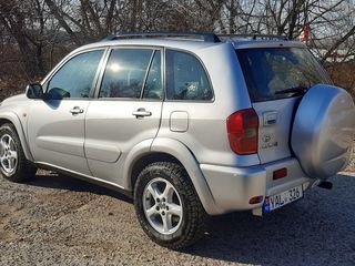 Toyota Rav 4 foto 4