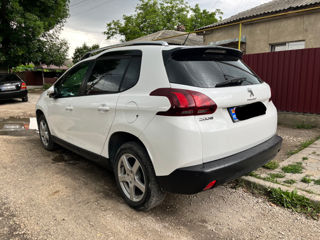 Peugeot 2008 foto 4