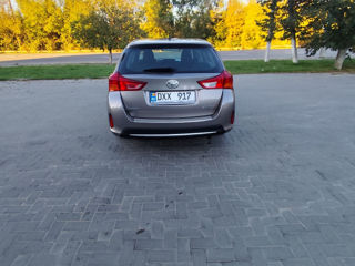 Toyota Auris foto 2