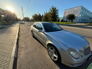 Mercedes E-Class foto 4