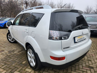 Mitsubishi Outlander foto 17