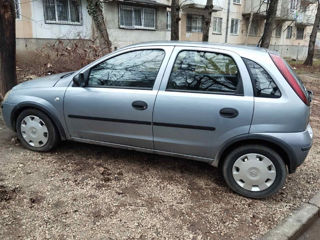 Opel Corsa foto 2