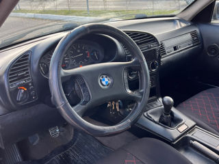 BMW 3 Series foto 9