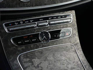 Mercedes E-Class foto 14