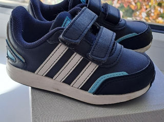 Ghete Adidas pentru baieți