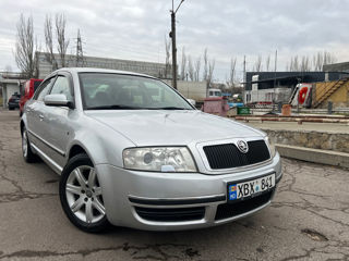 Skoda Superb foto 3