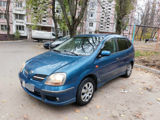 Nissan Almera Tino